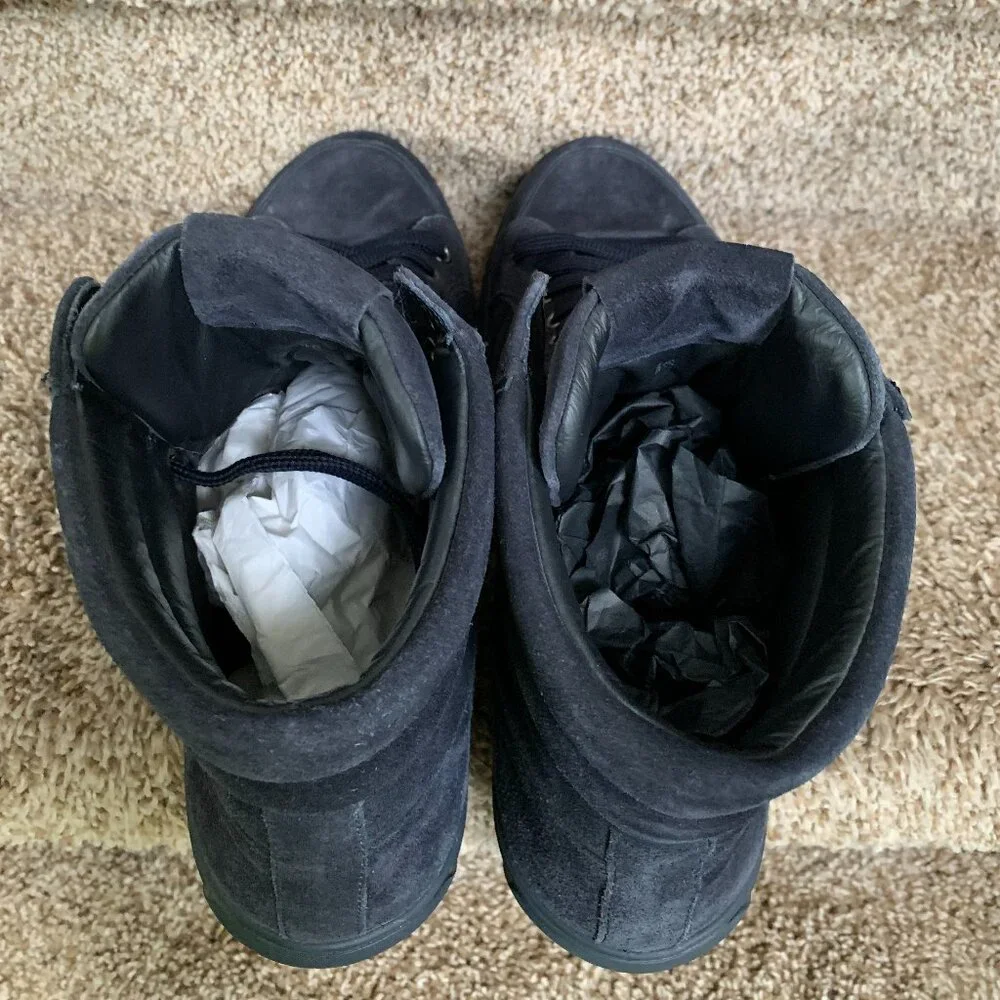 Moncler Men's Suede Blue Round-Toes Lace-Up High Top Sneakers . - Picture 7 of 15